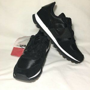 W Nike V-Love O.X. Black/Black-White Size 9